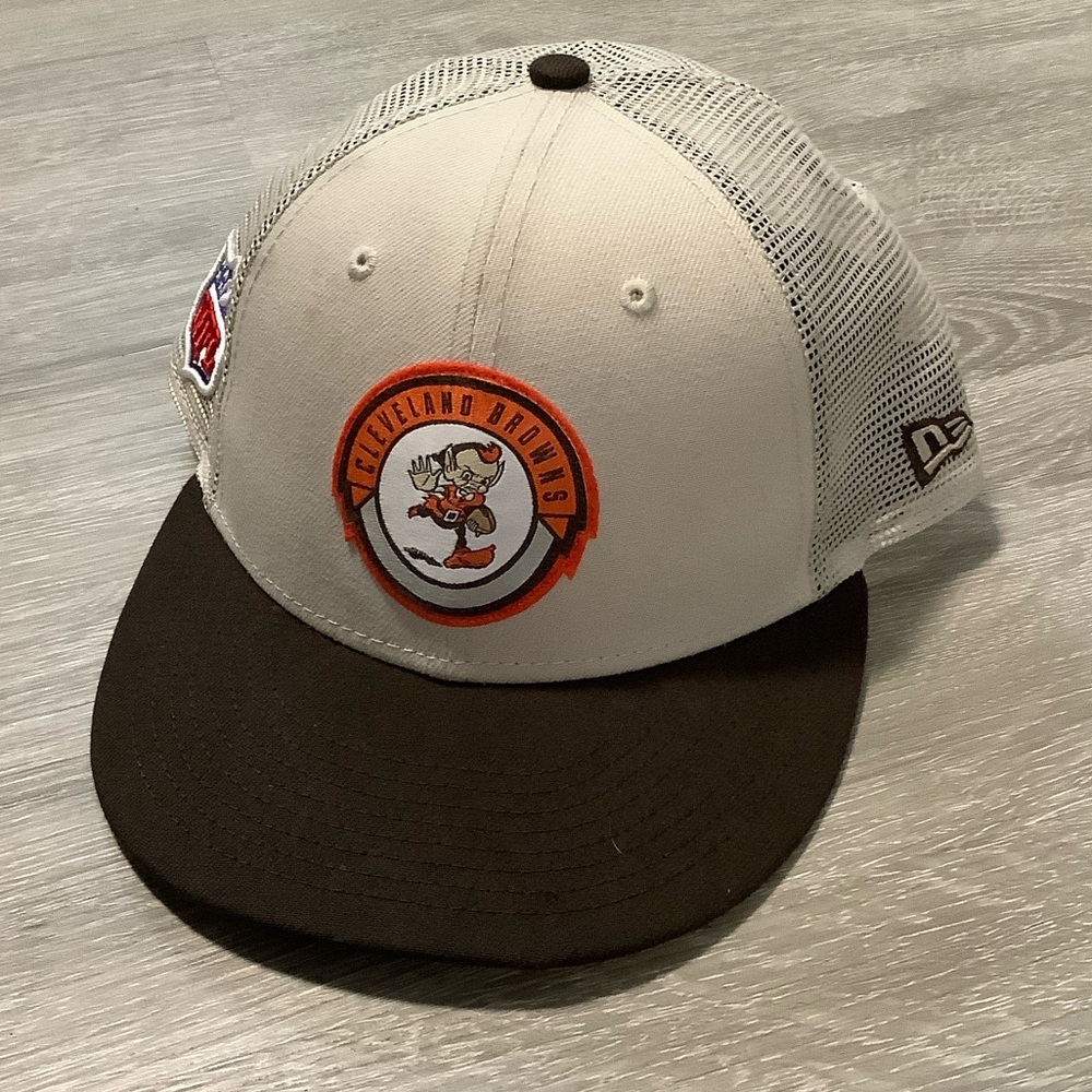 Cleveland Browns tan & brown SnapBack trucker cap